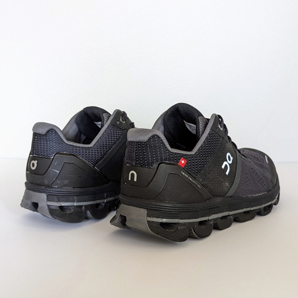On Running Cloudace Running Shoes - Picture 5 of 13